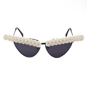 Bee Wear High Fashion Designer Sunnies